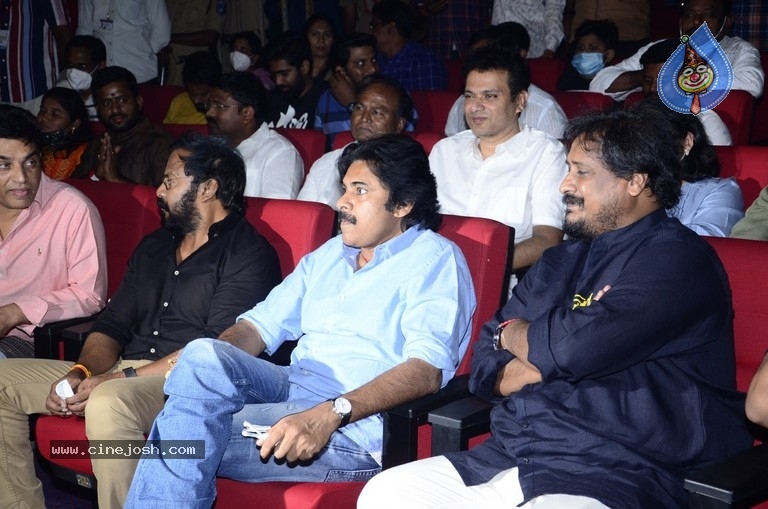 Vakeel Saab Pre Release Event - 68 / 93 photos