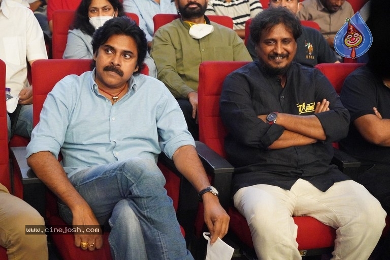 Vakeel Saab Pre Release Event - 79 / 93 photos
