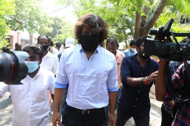 Celebrities casting vote in TN Elections - 14 / 35 photos