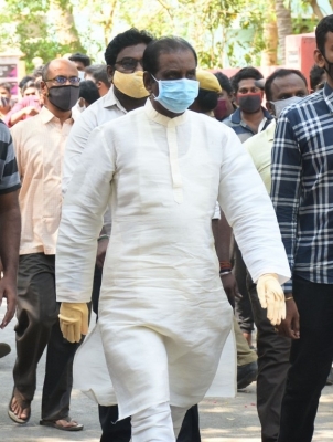 Celebs Condolences to Actor Vivek - 24 of 34