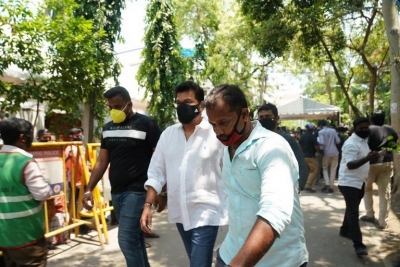 Celebs Condolences to Actor Vivek - 31 of 34