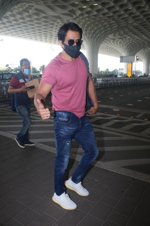 Sonu Sood Spotted At Airport - 1 / 13 photos