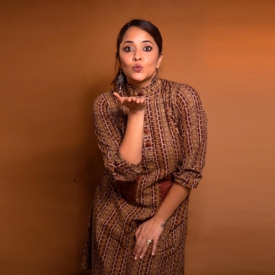 Anasuya Bharadwaj Photos - 4 of 9