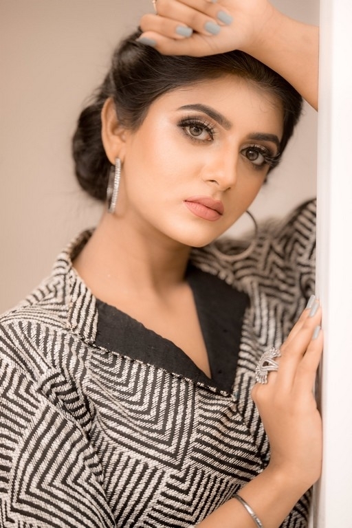 Gaby New Photos - 1 / 4 photos
