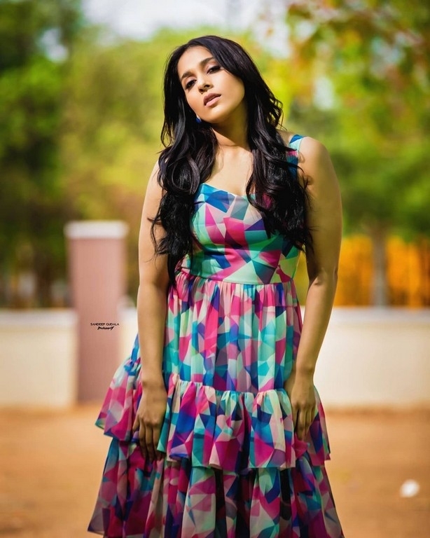 Rashmi Gautam Photos - 1 / 4 photos