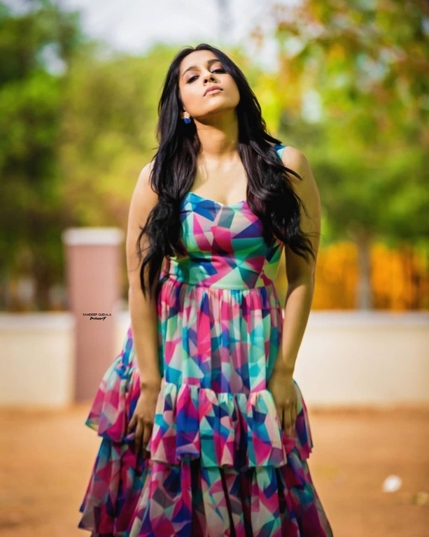 Rashmi Gautam Photos - 4 / 4 photos