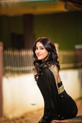 Rashmi Gautam Photos - 3 of 5