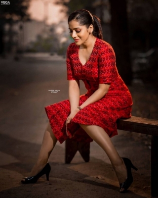 Rashmi Gautam Photos - 1 of 4