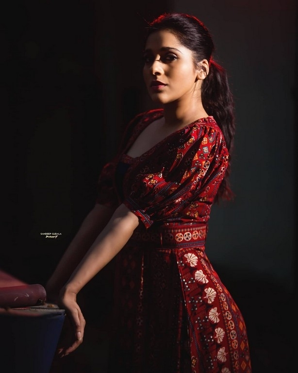 Rashmi Gautam Photos - 4 / 4 photos