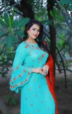 Sanjana Naidu - 5 of 12