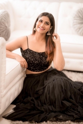 Shivani Narayanan - 3 of 6