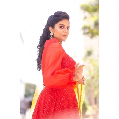 Sreemukhi Photos - 5 of 9