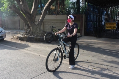 Khushi Kapoor Spotted At Andheri - 1 of 13