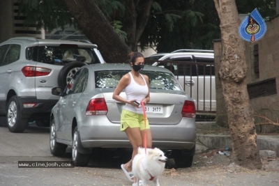 Malaika Arora Snapped With Her Pet Dog - 7 of 7