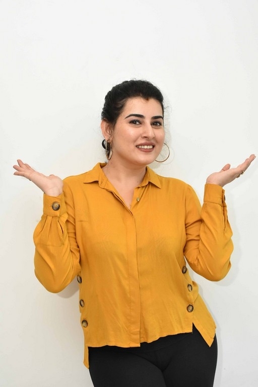 Archana Unveiled Wolf Air Mask - 15 / 18 photos