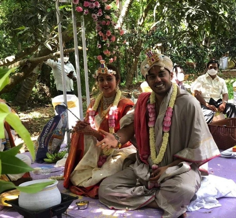 Pranitha Subhash Wedding Photos - 3 / 3 photos