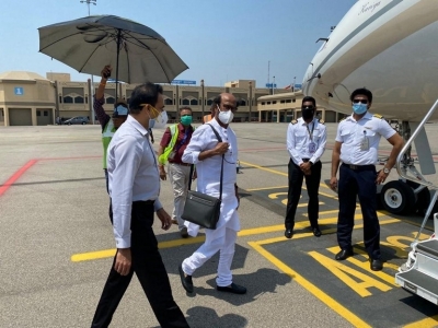 Rajinikanth snapped at Begumpet airport - 3 of 3