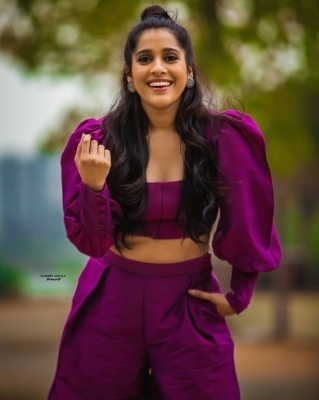 Rashmi Gautam Photos - 1 of 10