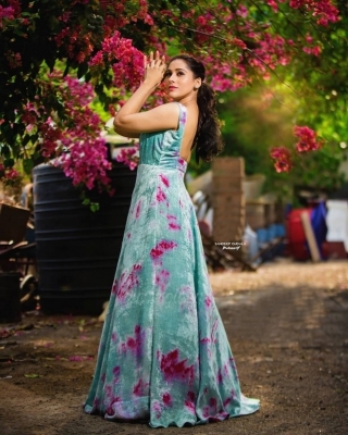 Rashmi Gautam Photos - 1 of 10