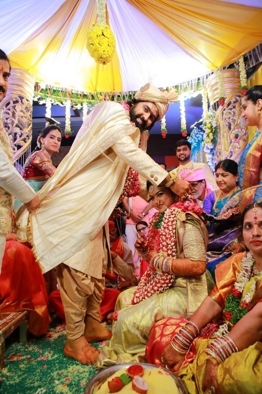 Actor Ashish Gandhi-Nikitha Wedding Photos - 15 / 18 photos