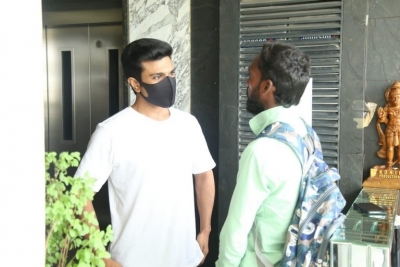 Ram Charan Meets his Fans - 2 of 4