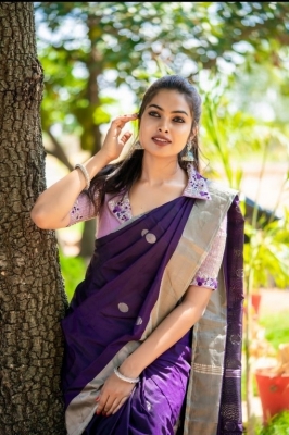Divi Vadthya Photos - 2 of 4