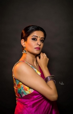 Priya Mani Pics - 4 of 6