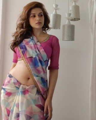 Shraddha Das Photos - 3 of 5