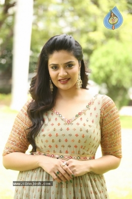 Sreemukhi Pics - 5 of 12