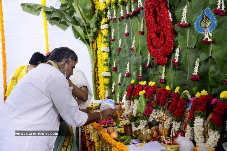 Bellamkonda Chatrapathi Hindi Remake Opening - 8 / 42 photos