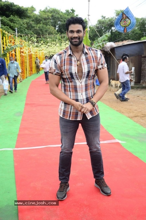 Bellamkonda Chatrapathi Hindi Remake Opening - 28 / 42 photos