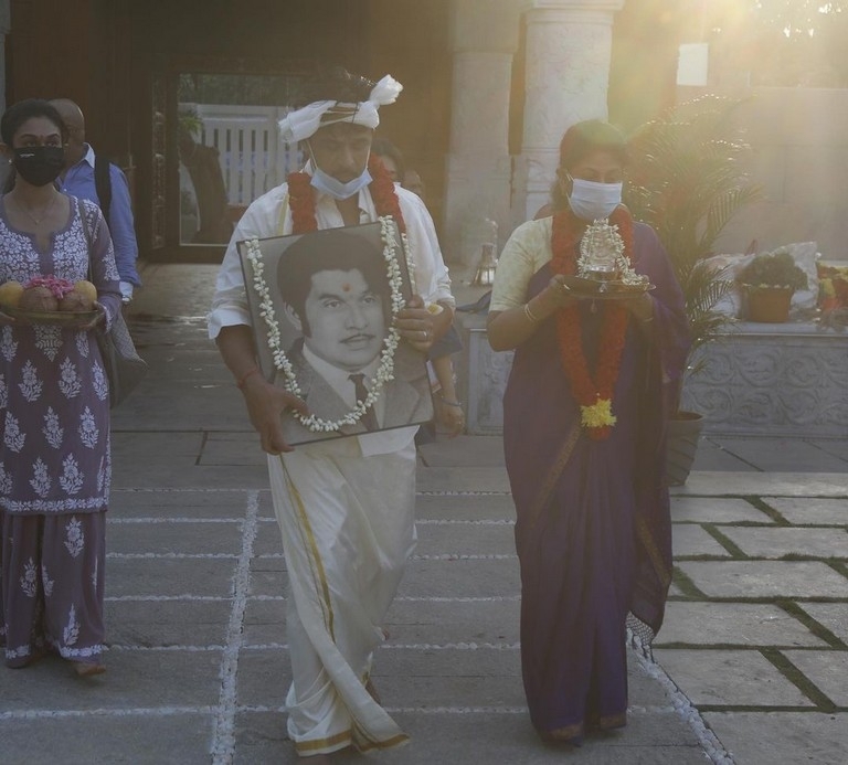 Arjun Sarja inaugurates his new Hanuman temple - 3 / 8 photos