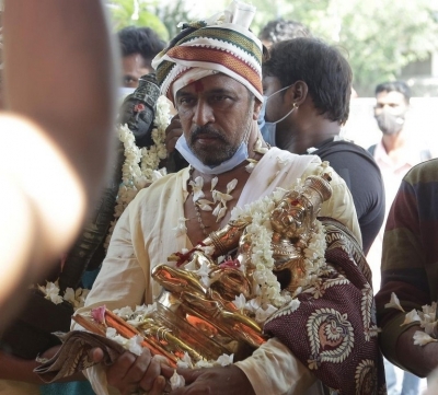 Arjun Sarja inaugurates his new Hanuman temple - 6 of 8