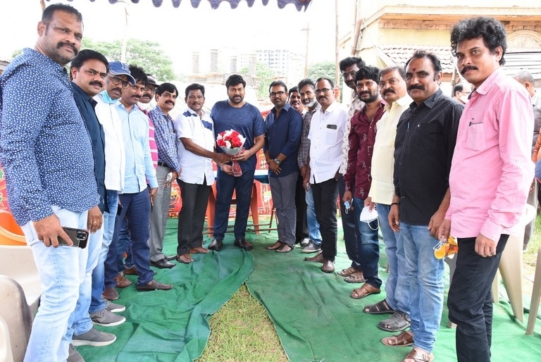 Telugu Film Critics Association meets Megastar Chiru - 6 / 6 photos