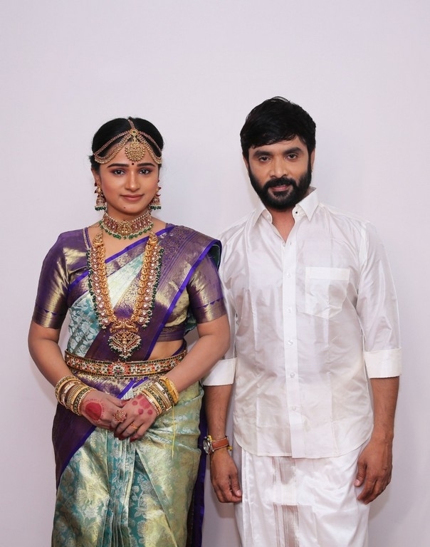 Kavingar Snehan and Kannika Ravi wedding - 1 / 8 photos