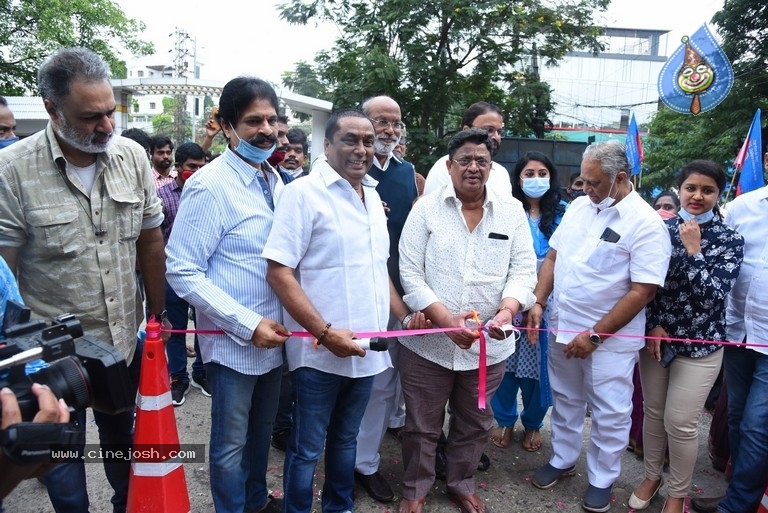 Manam Saitam Free AMBULANCE Service Inauguration - 17 / 21 photos