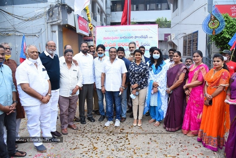 Manam Saitam Free AMBULANCE Service Inauguration - 18 / 21 photos