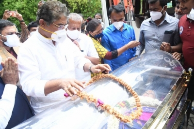 Senior Actress Jayanthi Condolences Photos - 11 of 21