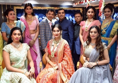 Shivraj Laxmichand Jain Jewellers Launch - 21 of 21