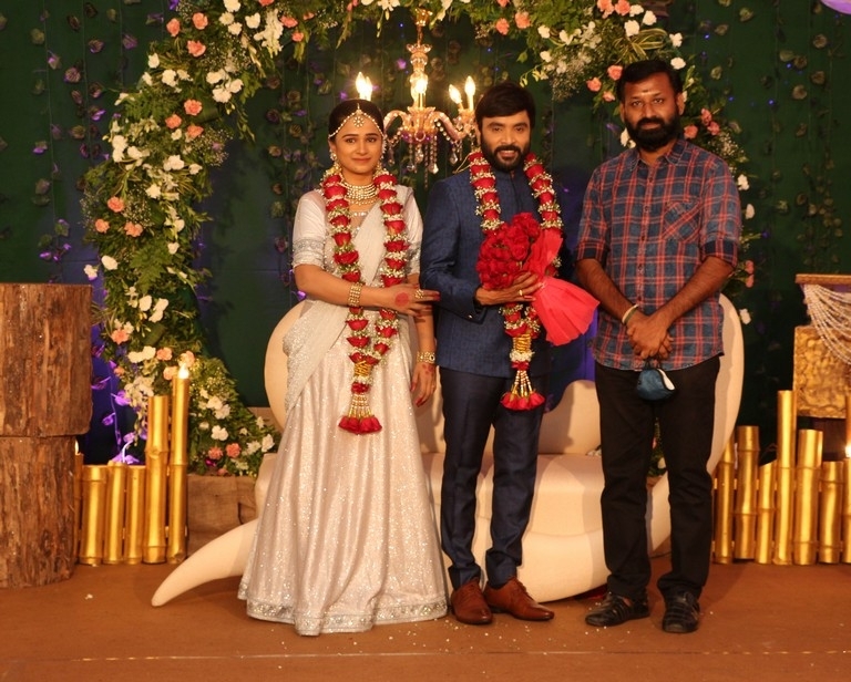 Snekan - Kannika Ravi Wedding Reception - 2 / 21 photos