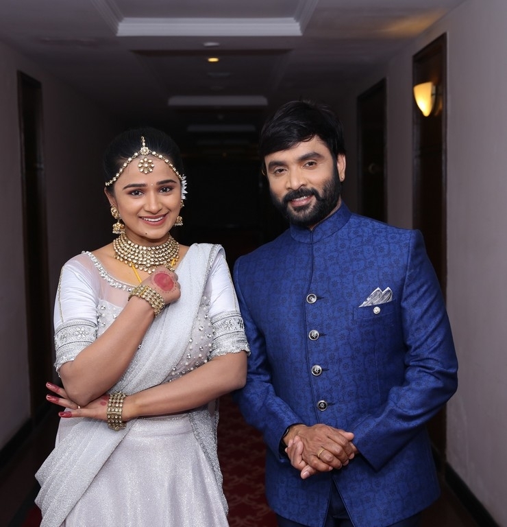 Snekan - Kannika Ravi Wedding Reception - 9 / 21 photos