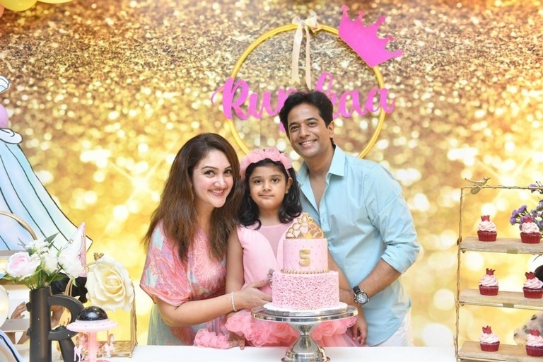 Sridevi VijayKumar Daughter Birthday Celebration - 2 / 4 photos