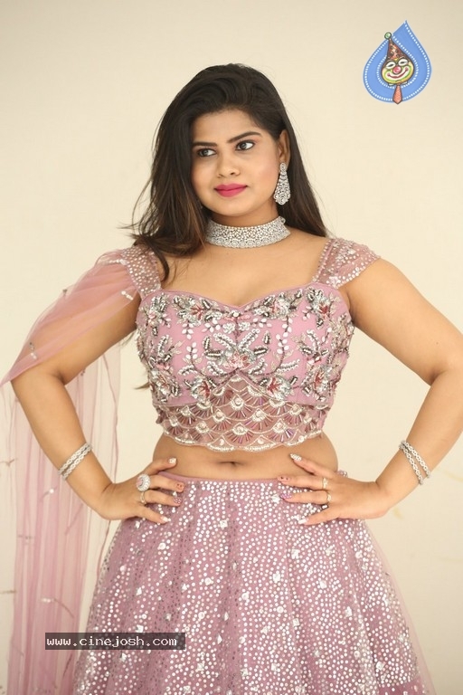 Alekhya Photos - 9 / 13 photos