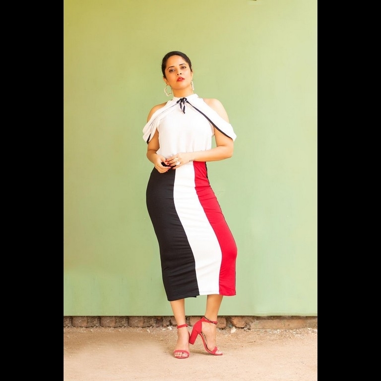 Anasuya Bharadwaj Photos - 1 / 6 photos