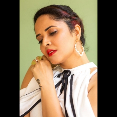 Anasuya Bharadwaj Photos - 3 of 6