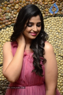 Anchor Shyamala Stills - 9 of 35