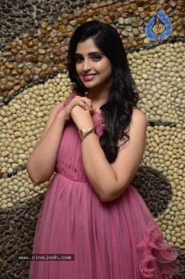 Anchor Shyamala Stills - 19 of 35