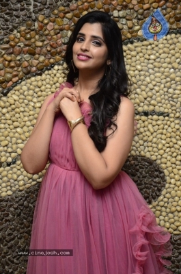 Anchor Shyamala Stills - 25 of 35