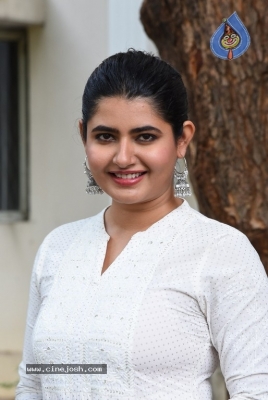 Ashima Narwal Photos - 14 of 16