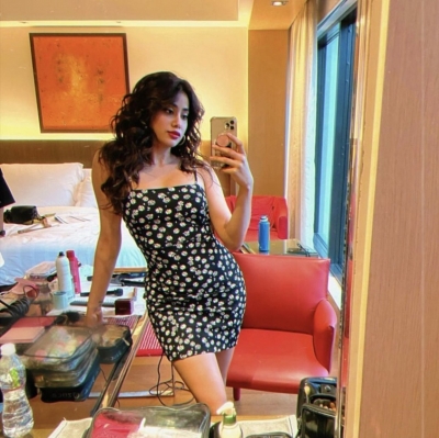 Janhvi Kapoor Pics - 2 of 3